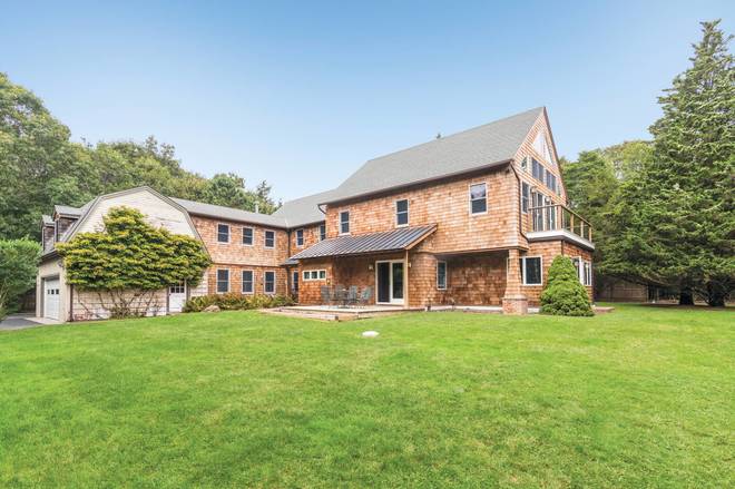 1072 Springs Fireplace Road East Hampton Ny 11937 Sold